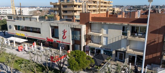 Propriété commerciale à Vila do Conde, Portugal 140m² No. 79794 33