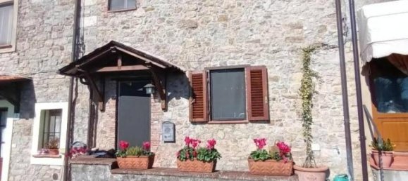 4-Zimmer Haus in Pescaglia, Italy, Nr. 146586 2