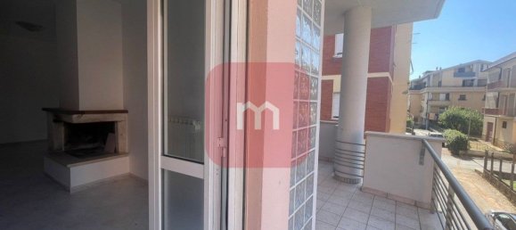 3-salle Appartement à Artena, Italy No. 203078 9