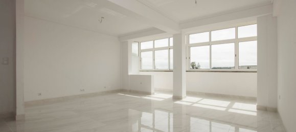 3 bedrooms Apartment in Cascais, Portugal No. 189880 3