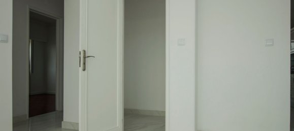 3 bedrooms Apartment in Cascais, Portugal No. 189880 8