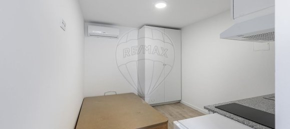 9 bedrooms House in Sao Mamede de Infesta, Portugal No. 26247 25