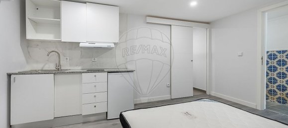 9 bedrooms House in Sao Mamede de Infesta, Portugal No. 26247 27