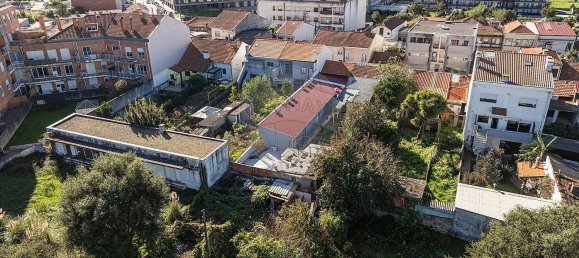 9 bedrooms House in Sao Mamede de Infesta, Portugal No. 26247 15