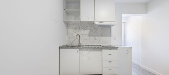 9 bedrooms House in Sao Mamede de Infesta, Portugal No. 26247 32