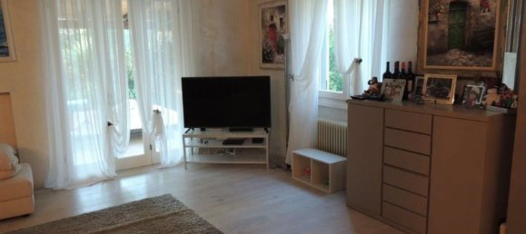 Villa de 5 habitaciónes en Forte dei Marmi, Italy No. 191711 8