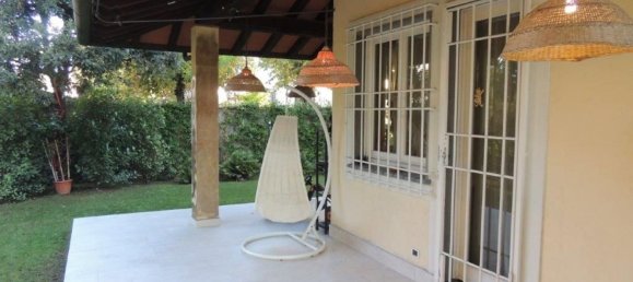 Villa de 5 habitaciónes en Forte dei Marmi, Italy No. 191711 24