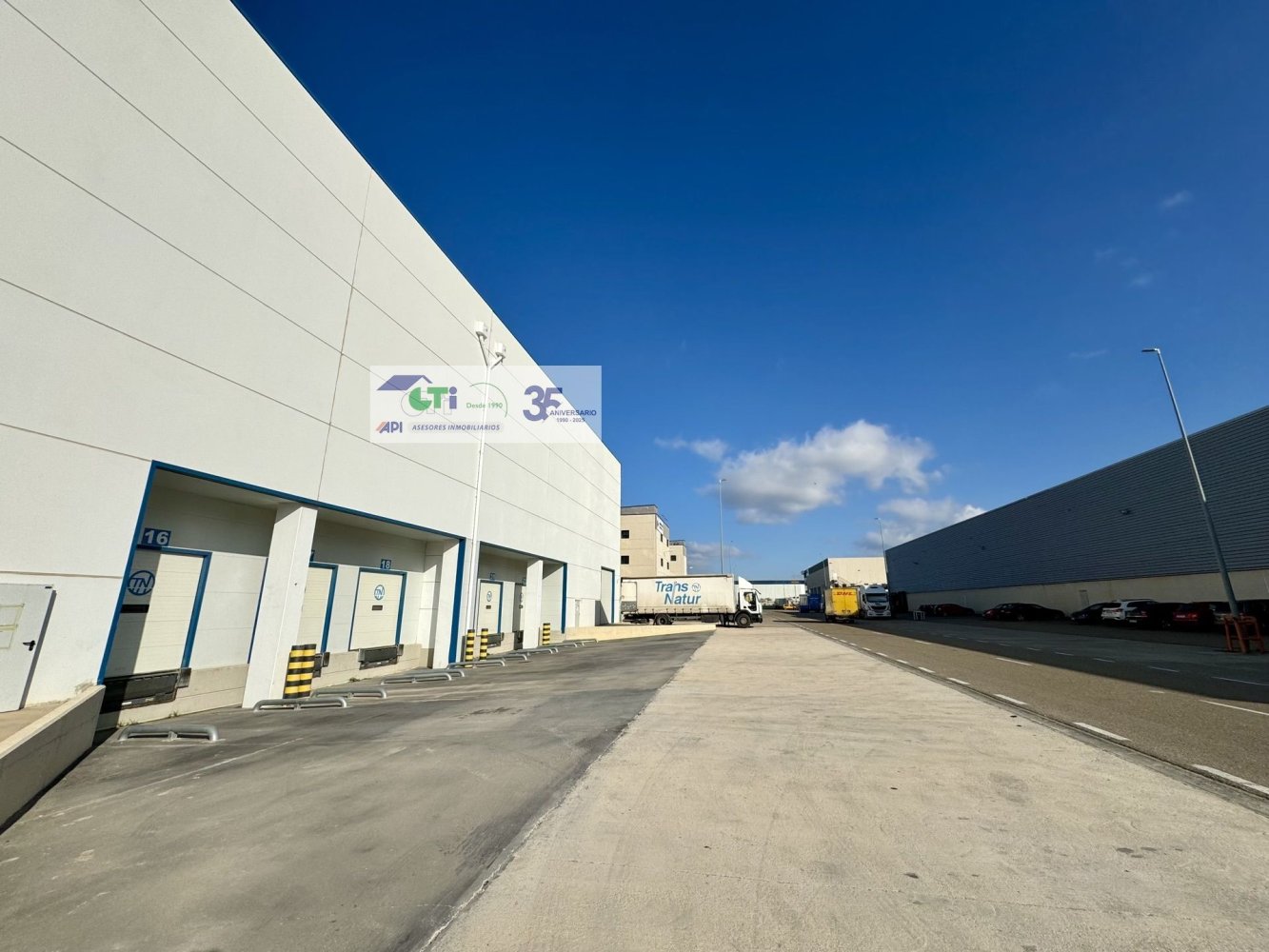 3384m² Warehouse in Zaragoza, Spain No. 182438