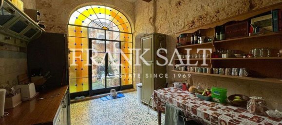 3 bedrooms House in Mellieha, Malta No. 10896 6