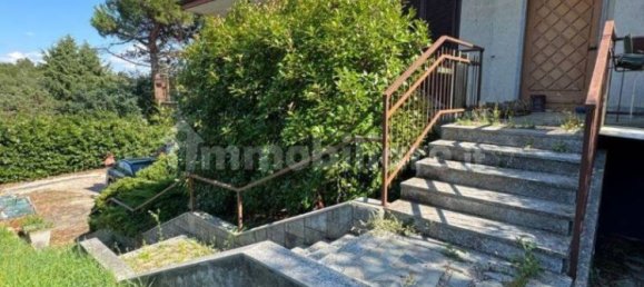 3 bedrooms Villa in Andezeno, Italy No. 288731 3