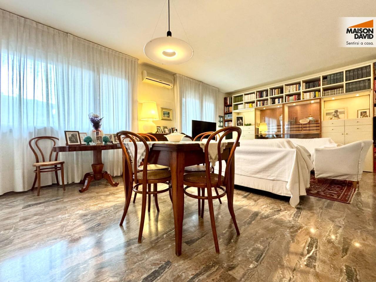 5 rooms Apartment in Vicenza, Italy No. 91506