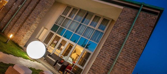 Hotel de 58 habitaciónes en Barberino Tavarnelle, Italy No. 207449 2