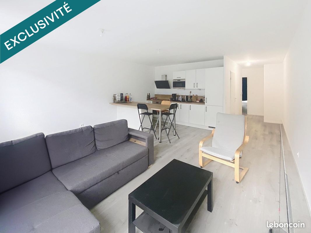 Квартира с 3 комнатами в Лилль, Франция № 243305