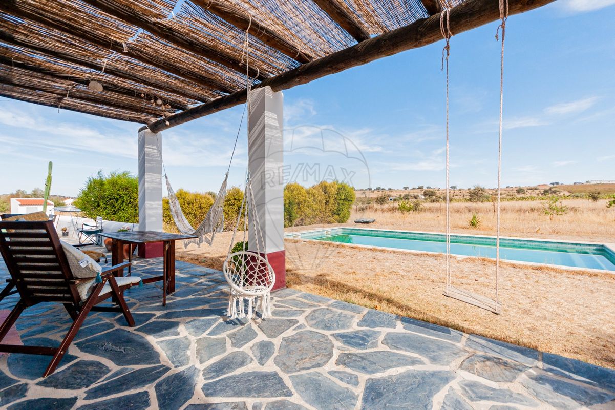 3 bedrooms House in Reguengos de Monsaraz, Portugal No. 35532