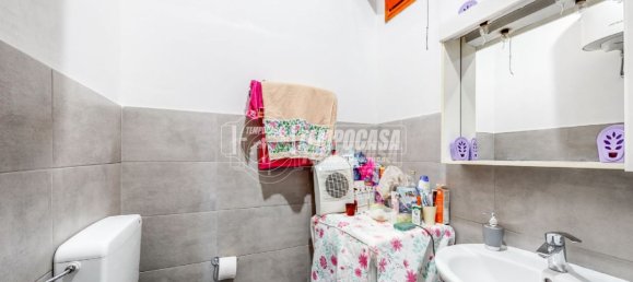 2 rooms Apartment in Modena, Italy No. 94544 9