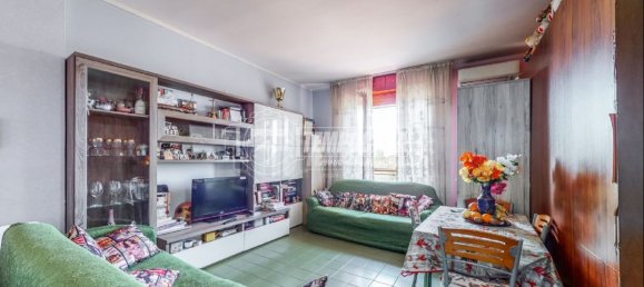 2 rooms Apartment in Modena, Italy No. 94544 7