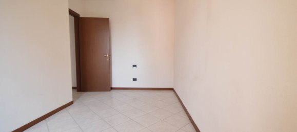 Квартира с 3 спальнями в Казальпустерленго, Италия № 364603 9