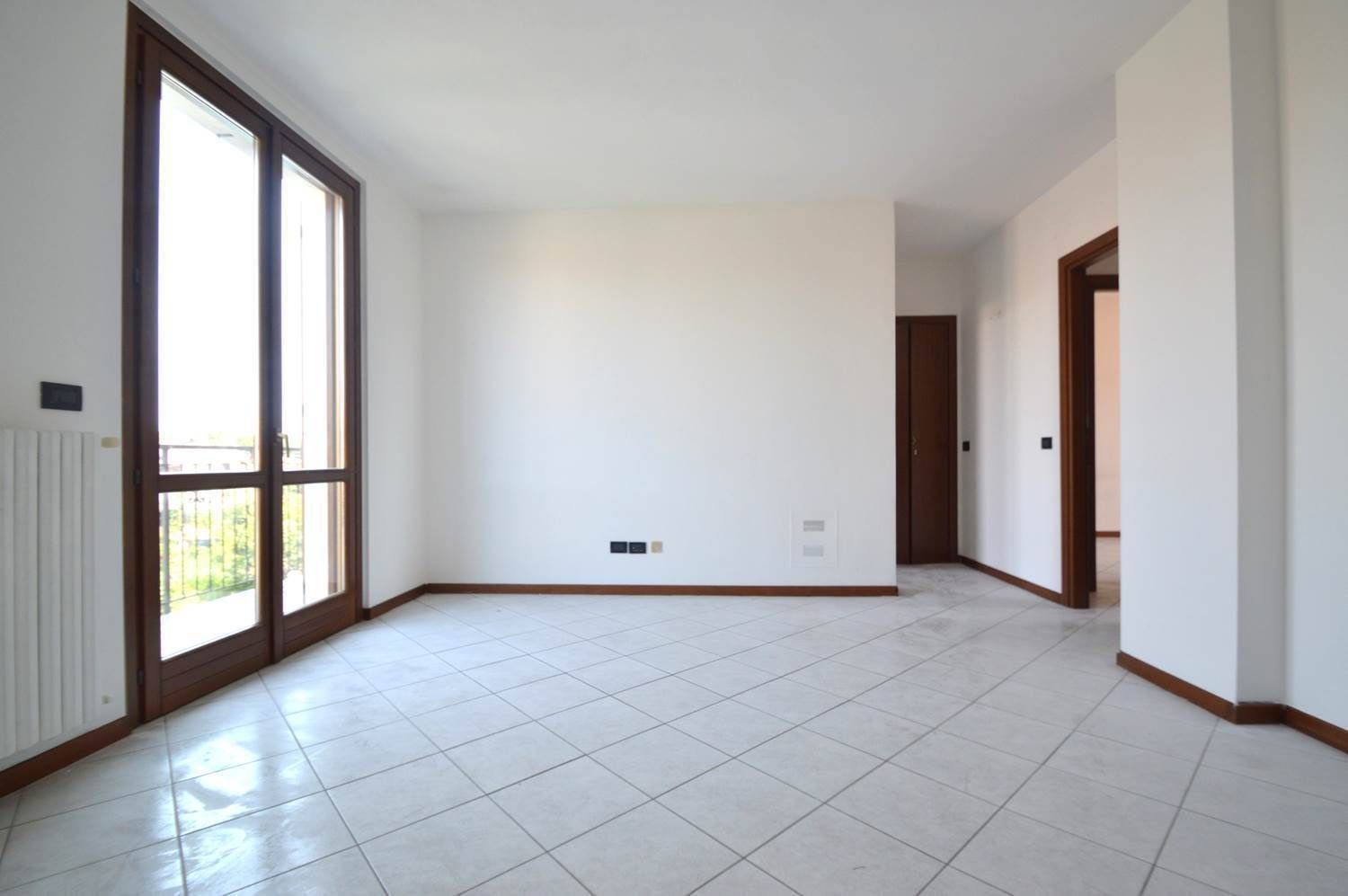 Квартира с 3 спальнями в Казальпустерленго, Италия № 364603