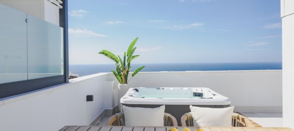 2 bedrooms Penthouse in Fuengirola, Spain No. 177818 17