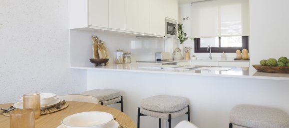 2 bedrooms Penthouse in Fuengirola, Spain No. 177818 8