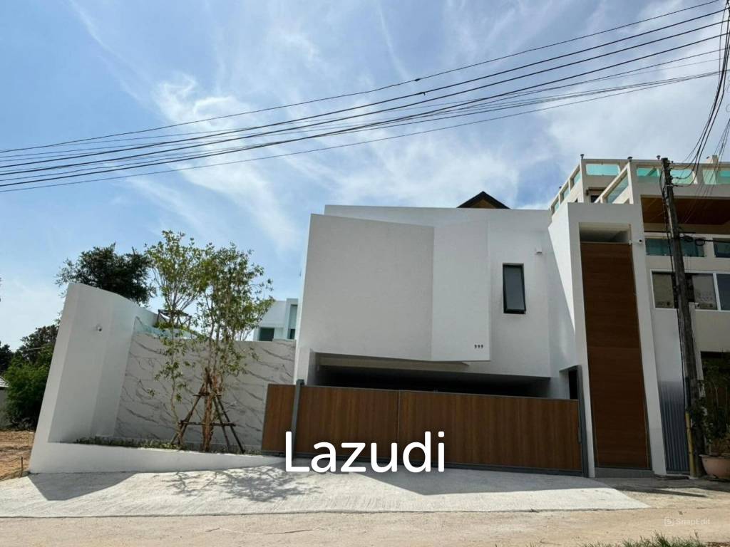 3 bedrooms Villa in Rawai, Thailand No. 23665