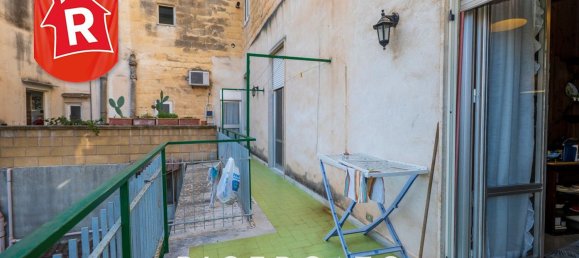 Квартира с 6 комнатами в Лечче, Италия № 61944 9