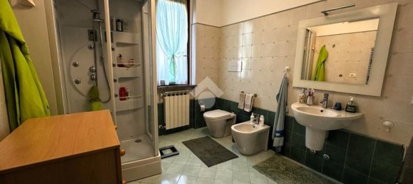 Квартира с 3 комнатами в Кальчинате, Италия № 338624 10