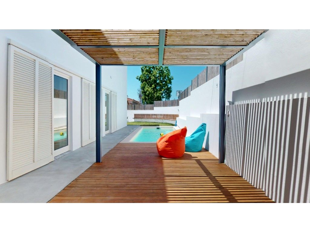 6 bedrooms House in Lisbon, Portugal No. 306980