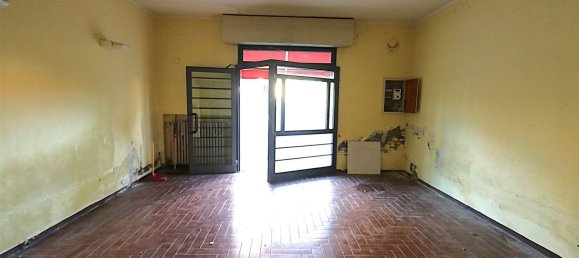 Propriété commerciale à Lugo, Italy 73m² No. 363124 3