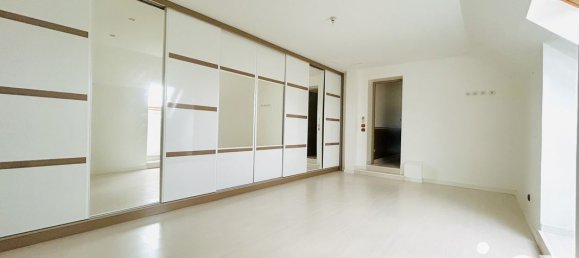 5 bedrooms House in Boynes, France No. 85884 10