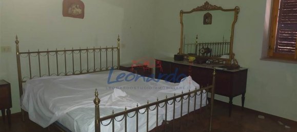 5-Zimmer Haus in Ziano Piacentino, Italy, Nr. 103910 10