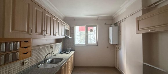 4 rooms Apartment in Kartal, Turkey No. 40607 11