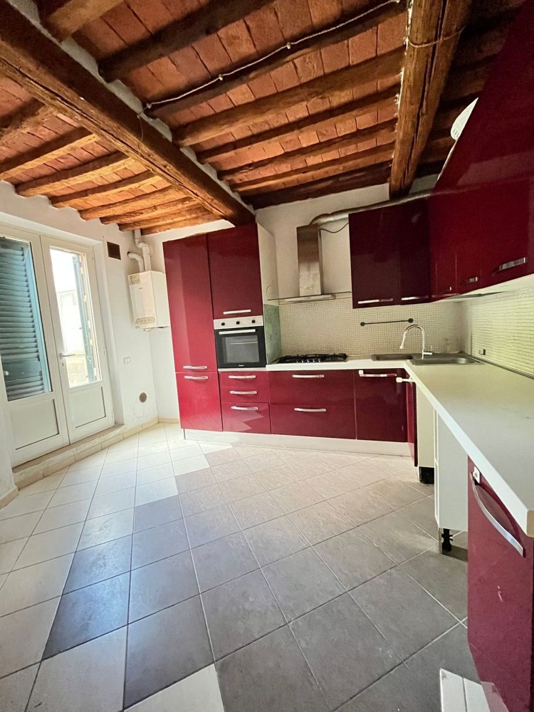 5 bedrooms House in Pisa, Italy No. 337915