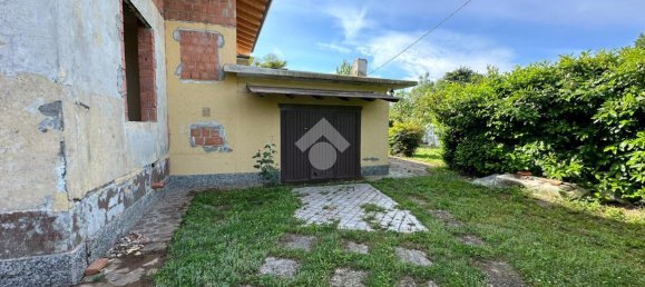 Villa de 4 habitaciónes en Palazzolo sull'Oglio, Italy No. 2047 12