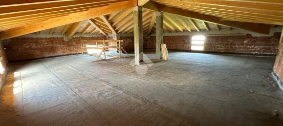 Villa de 4 habitaciónes en Palazzolo sull'Oglio, Italy No. 2047 27