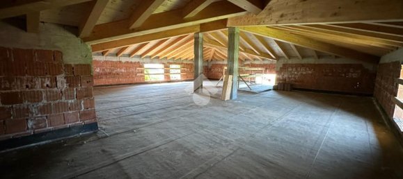 Villa de 4 habitaciónes en Palazzolo sull'Oglio, Italy No. 2047 5