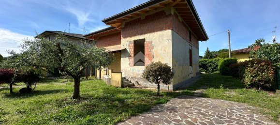 Villa de 4 habitaciónes en Palazzolo sull'Oglio, Italy No. 2047 37