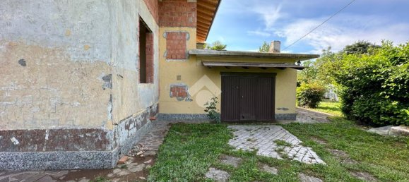 Villa de 4 habitaciónes en Palazzolo sull'Oglio, Italy No. 2047 21