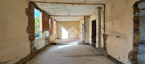 Villa de 4 habitaciónes en Palazzolo sull'Oglio, Italy No. 2047 24