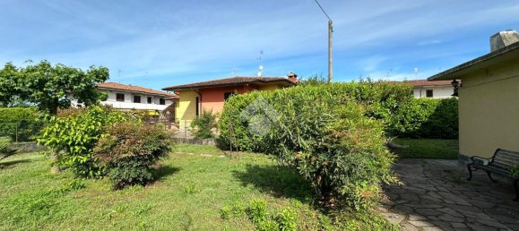 Villa de 4 habitaciónes en Palazzolo sull'Oglio, Italy No. 2047 29