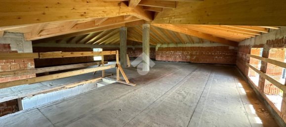 Villa de 4 habitaciónes en Palazzolo sull'Oglio, Italy No. 2047 26