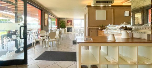 2 rooms Commercial property in Castenedolo, Italy No. 257658 25