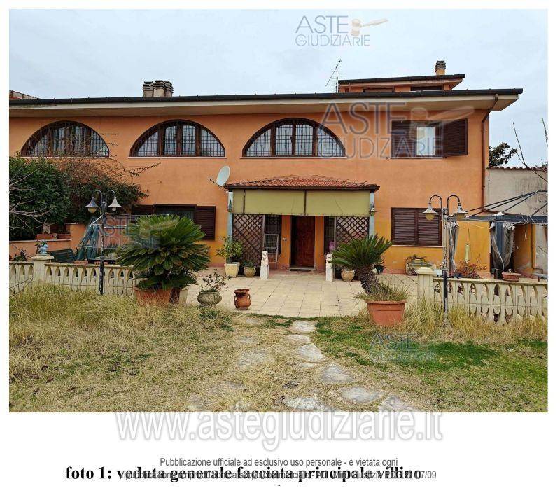 3 chambres Villa à Guidonia Montecelio, Italy No. 336630