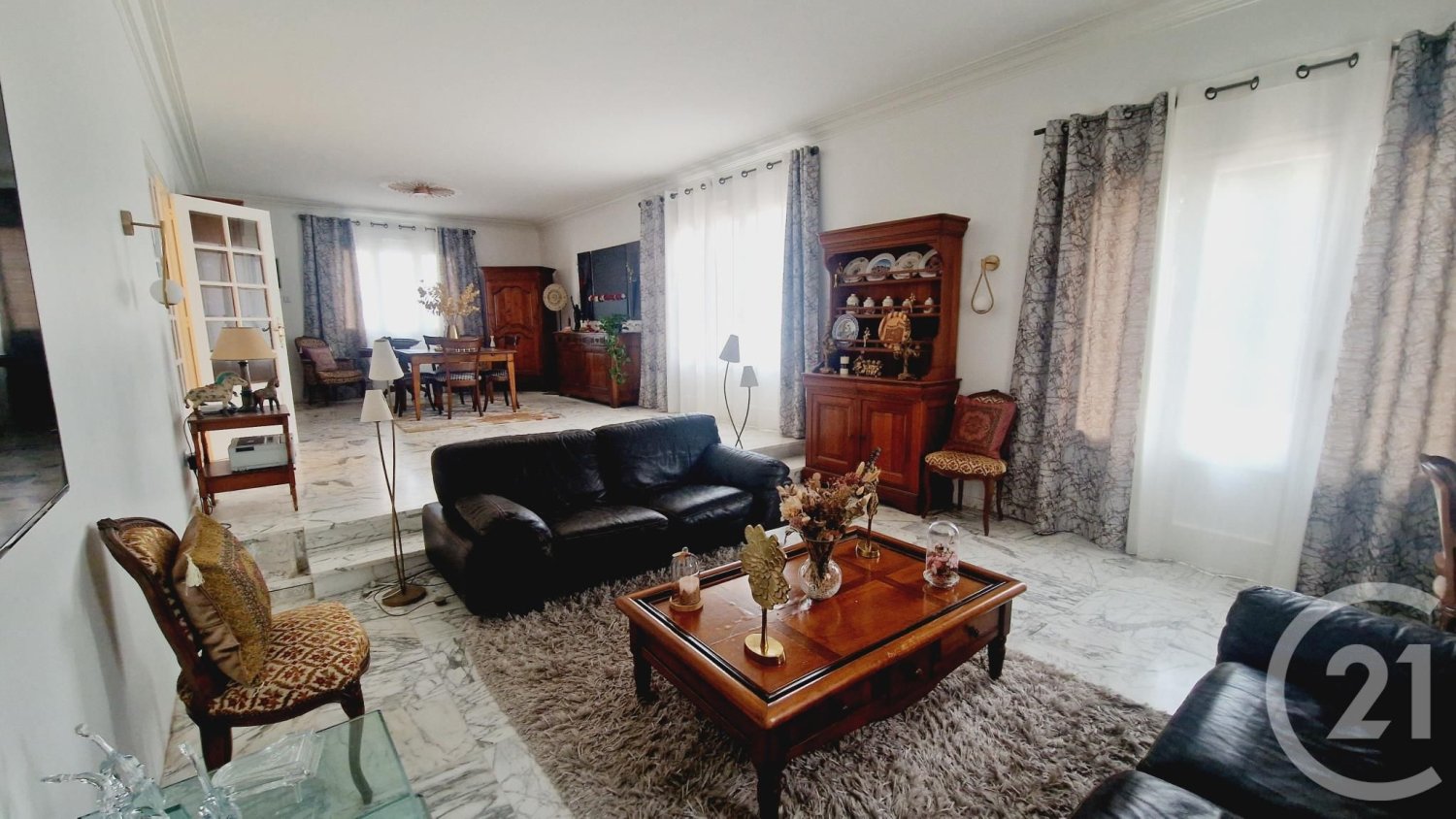 5 bedrooms House in Perpignan, France No. 279760