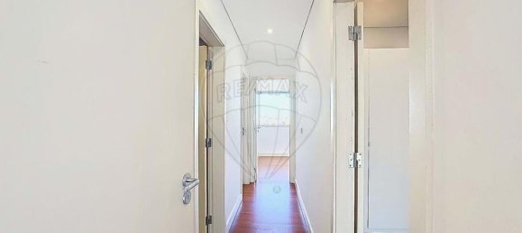 Apartamento de 3 dormitorios en Lisbon, Portugal No. 144201 35