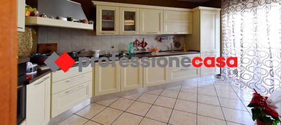 Apartamento de 3 dormitorios en San Prisco, Italy No. 293837 9
