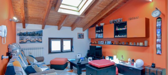 3 rooms Penthouse in Uboldo, Italy No. 178167 17