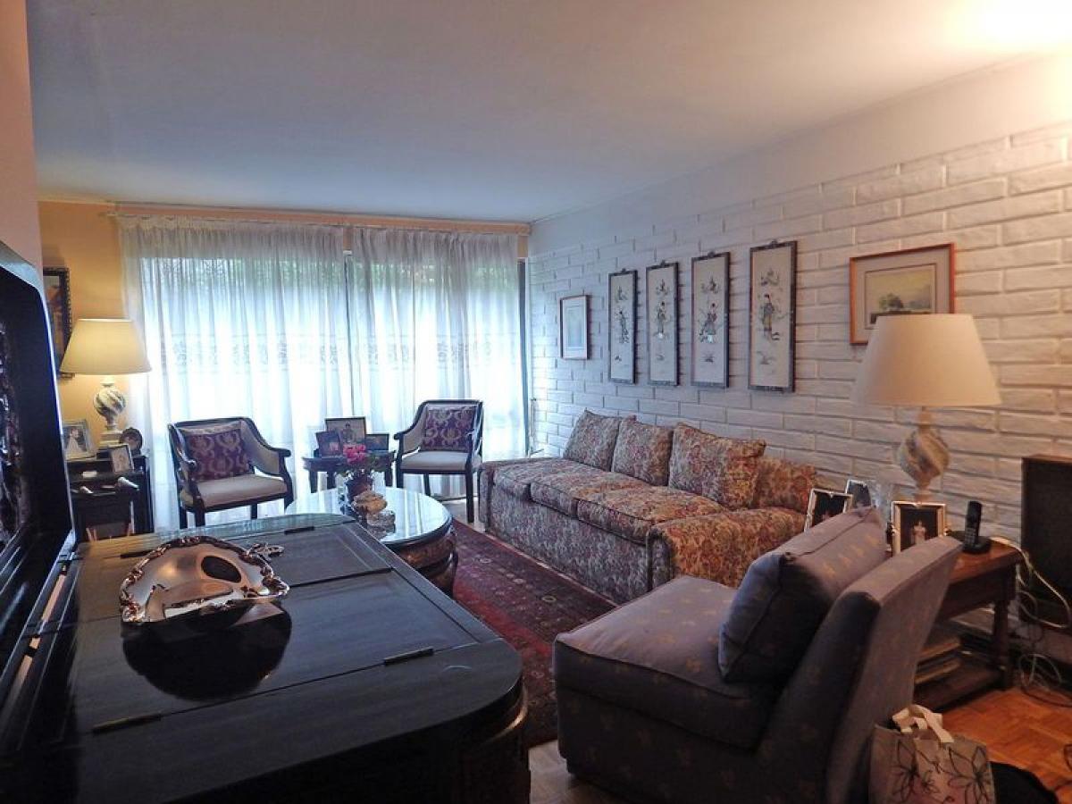 4 bedrooms House in Santiago, Chile No. 3915