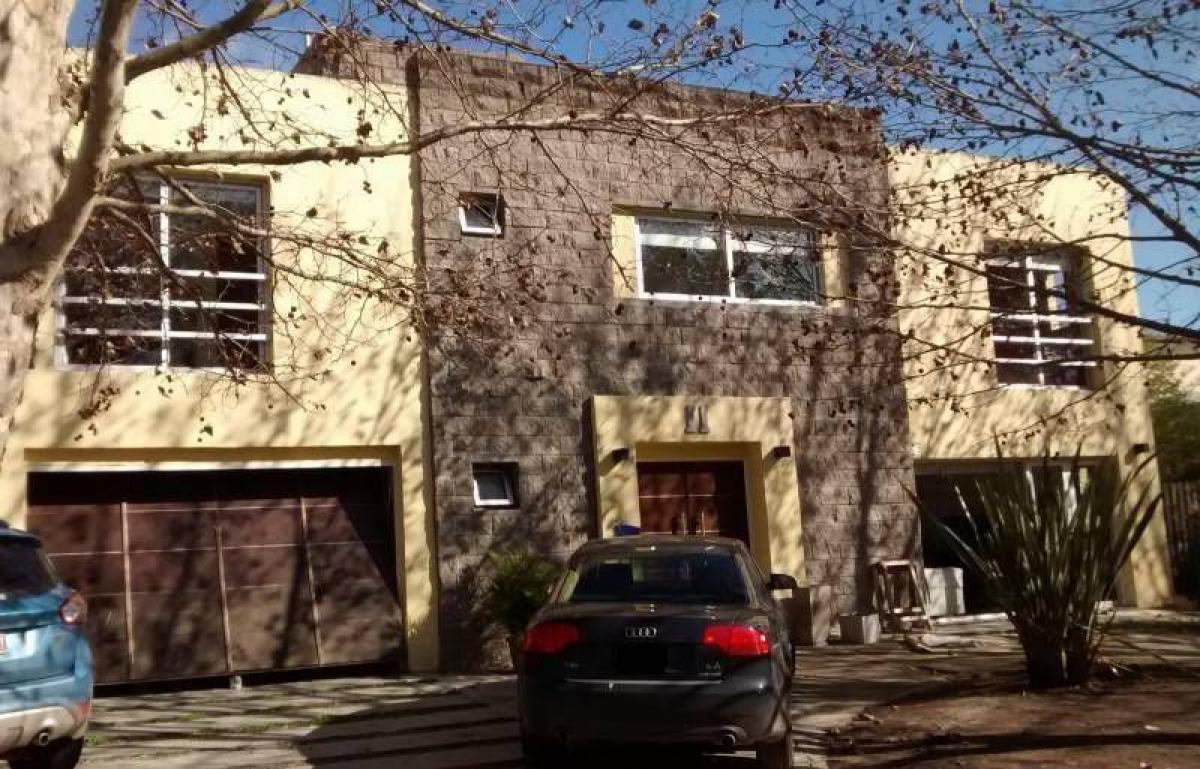 4 bedrooms House in Pilar, Argentina No. 65684