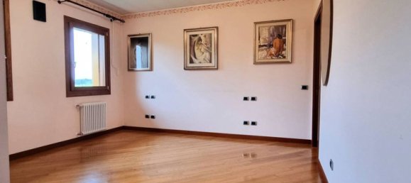 6 rooms Villa in Pordenone, Italy No. 154317 36